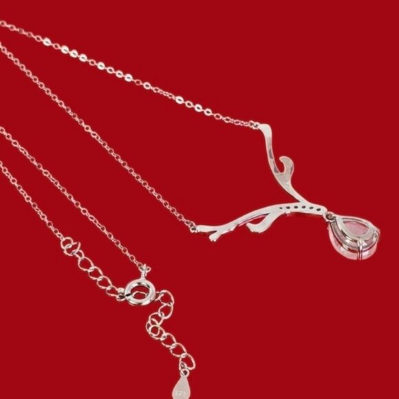 925 Sterling Silver Necklace 18" (adjustable) with Natural Moonstone Gem and Cz - Picture 2 of 6